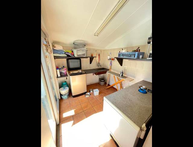 4 BEDROOM HOUSE FOR SALE IN PANORAMA